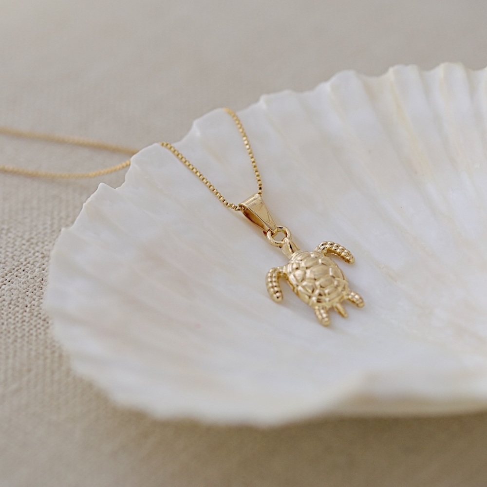 Sea Turtle Necklace | 18k Gold Filled - Picture 4 of 8